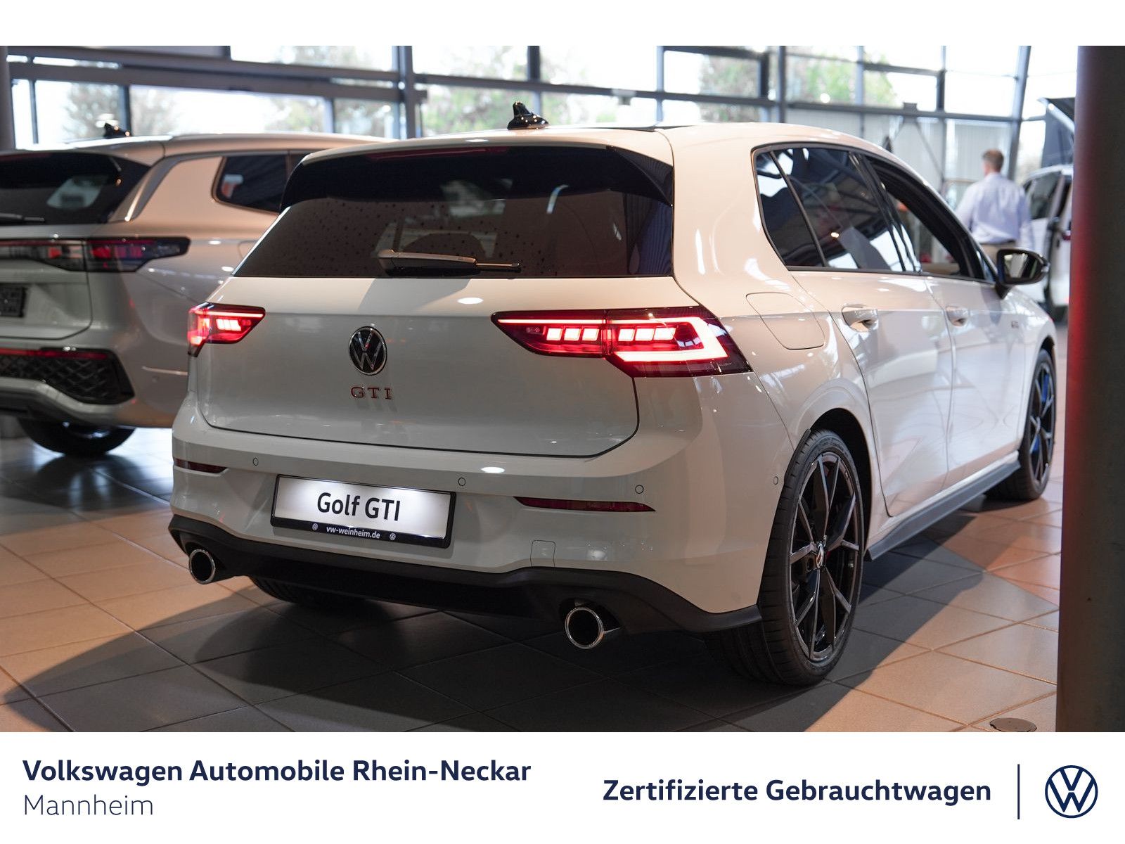 Volkswagen Golf 2026 г. Белый, пробег 9900 км