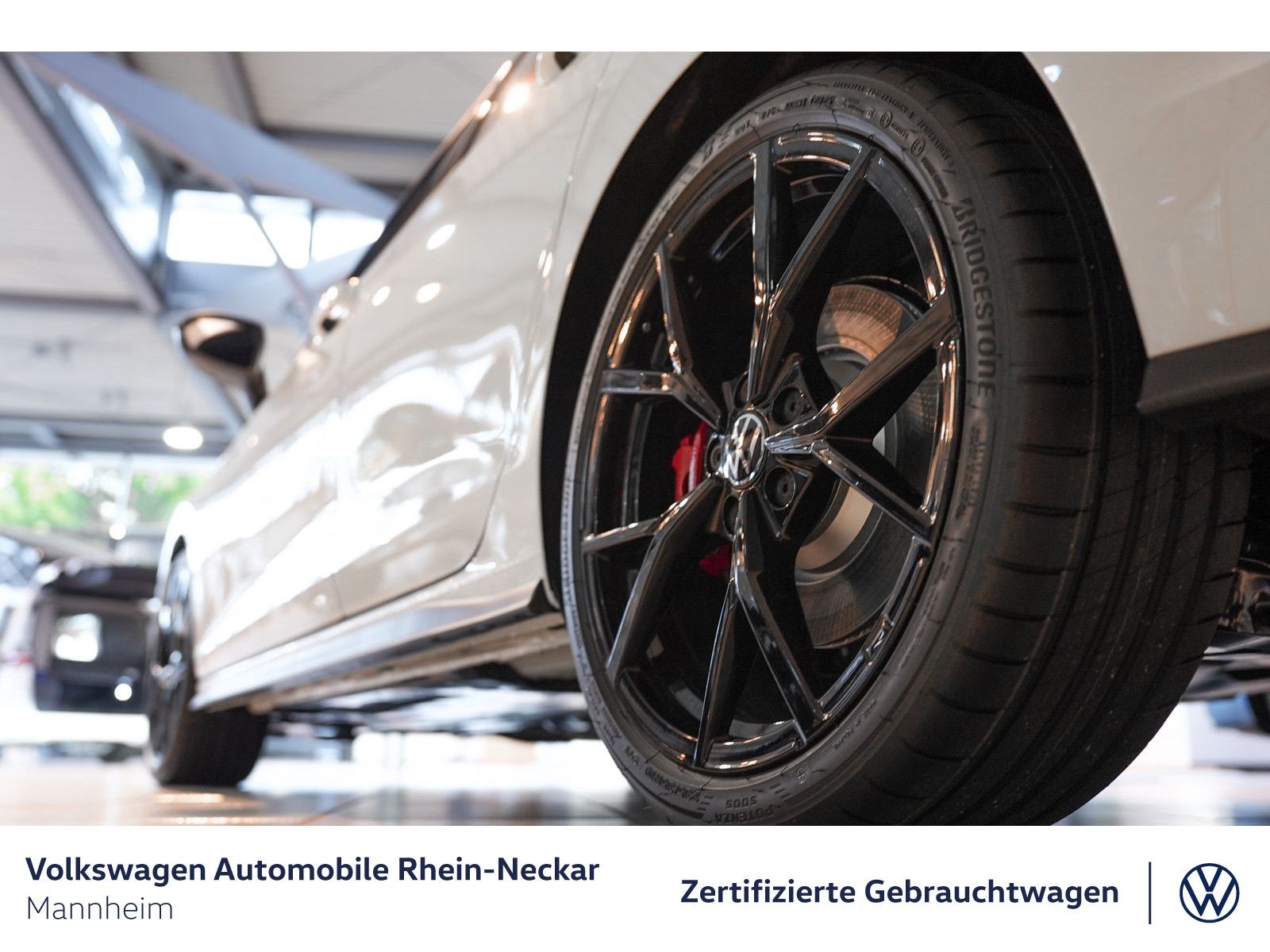 Volkswagen Golf 2026 г. Белый, пробег 9900 км