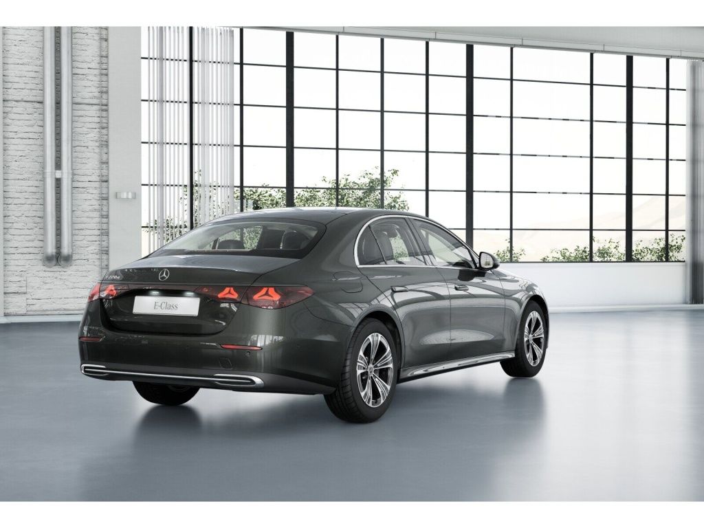 Mercedes-Benz E 220 2025 г. Серый, пробег 25298 км