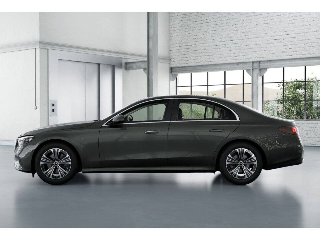 Mercedes-Benz E 220 2025 г. Серый, пробег 25298 км