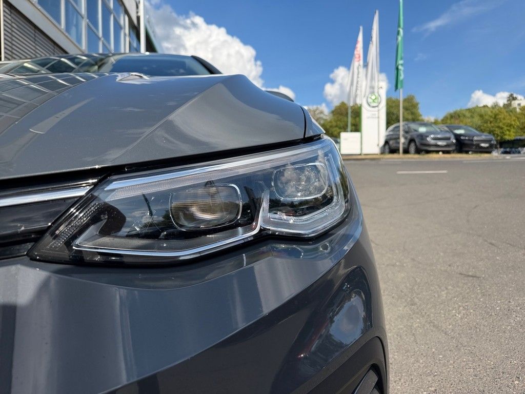 Volkswagen Golf 2023 г. Серый, пробег 47031 км