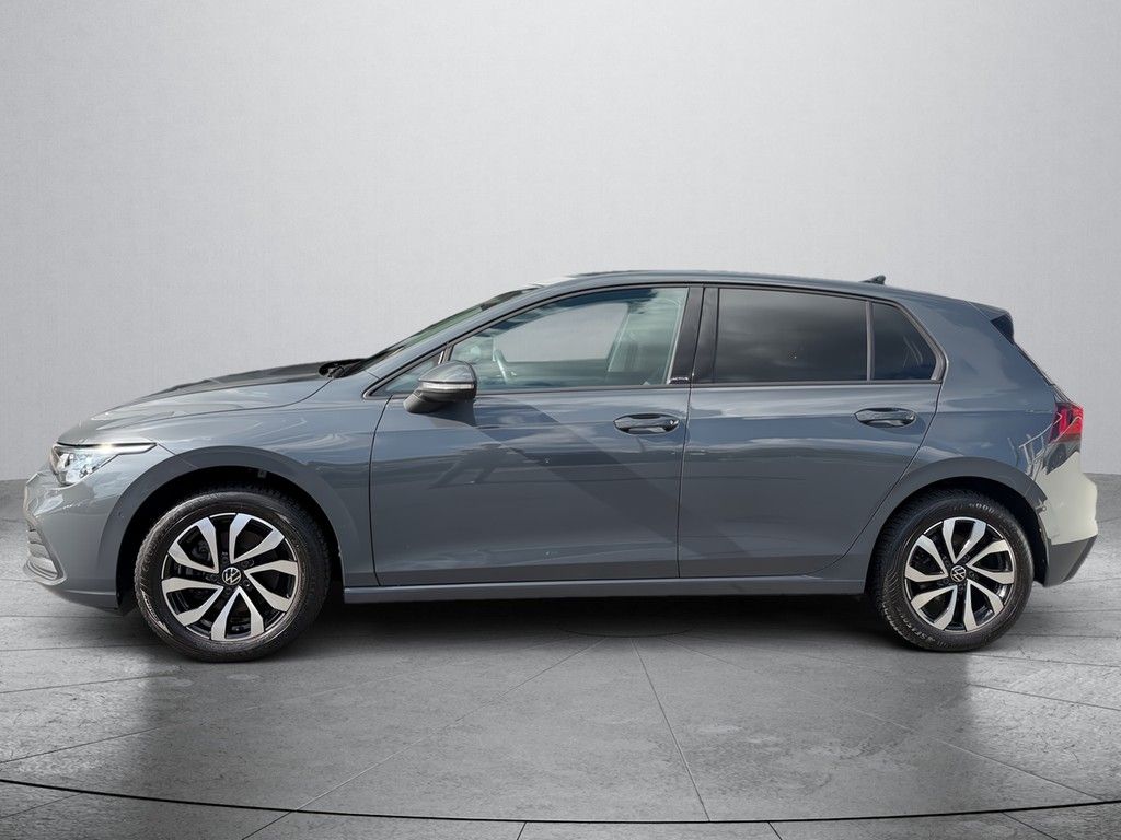 Volkswagen Golf 2023 г. Серый, пробег 47031 км