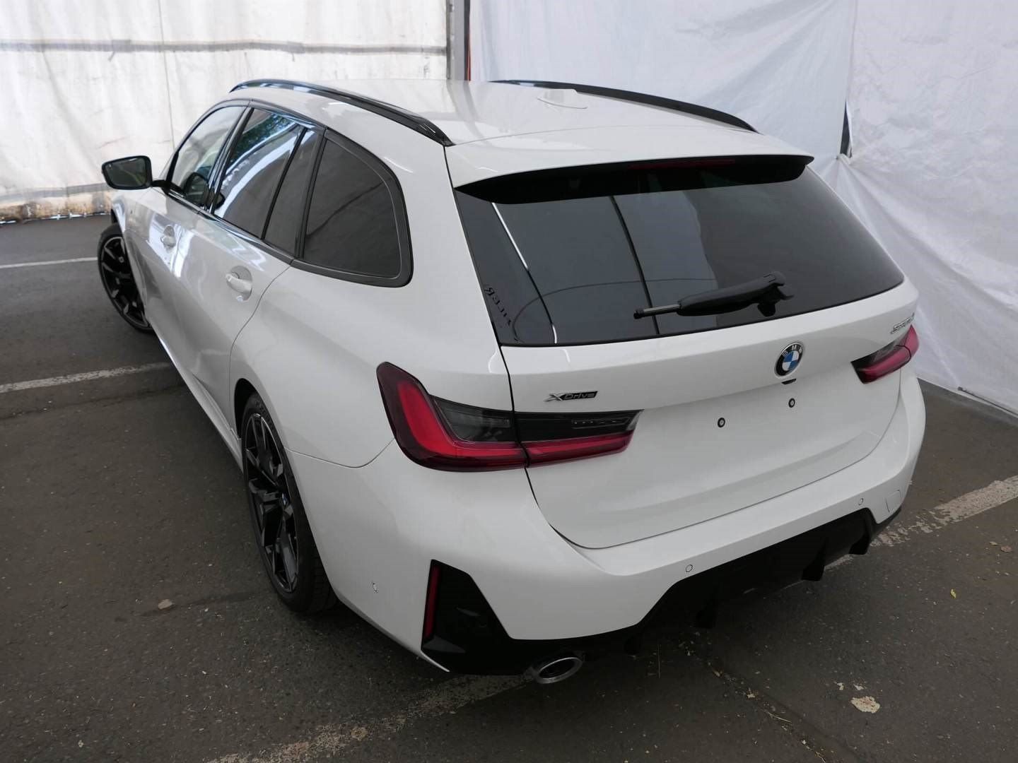 BMW 320 2025 г. Белый, пробег 25061 км