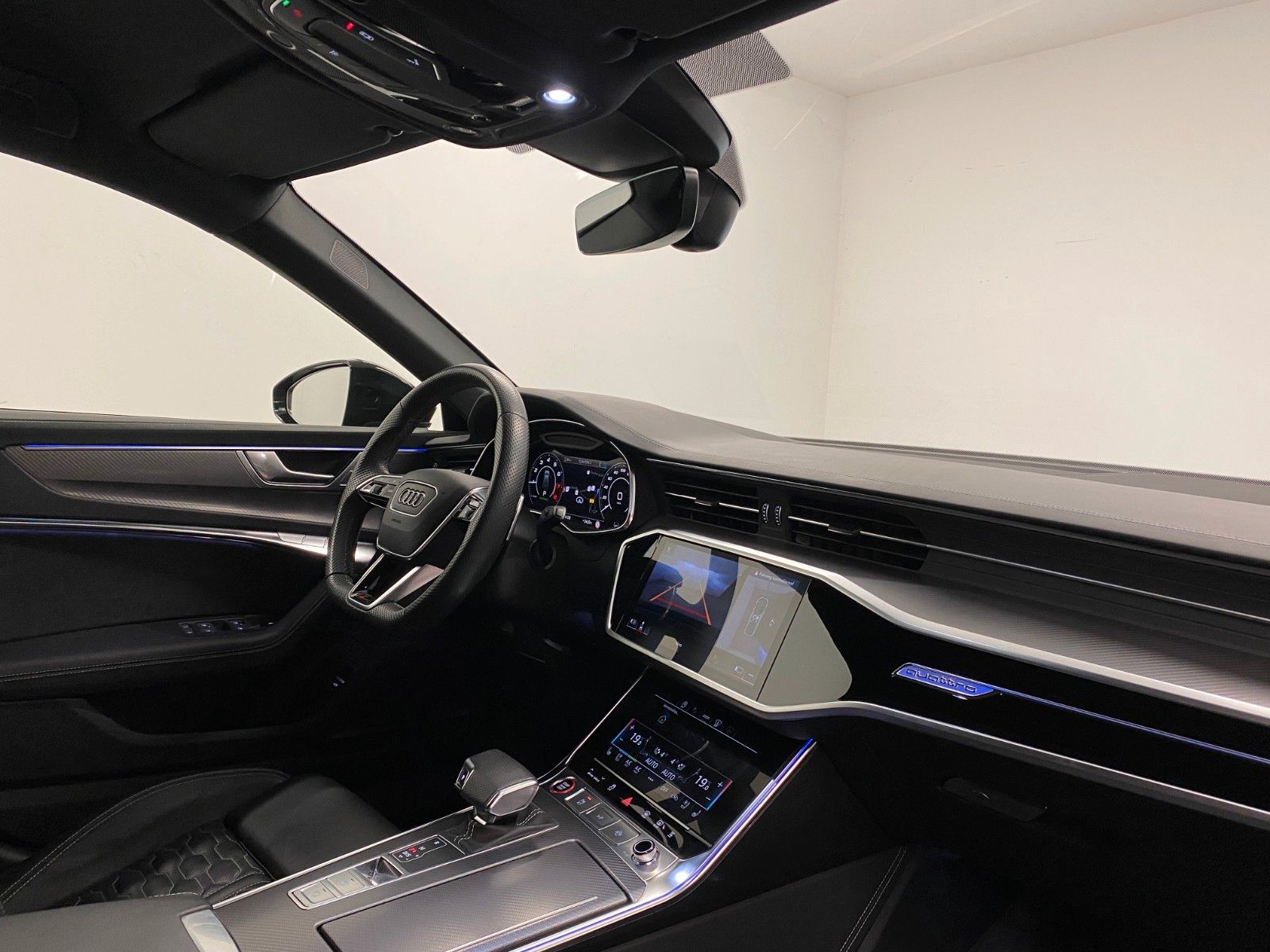 Audi RS6 2023 г. Серый, пробег 49157 км