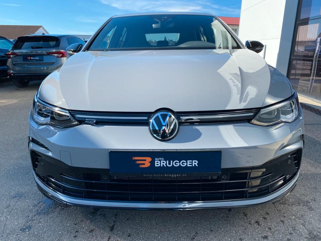 Volkswagen Golf 2023 г. Серый, пробег 29920 км