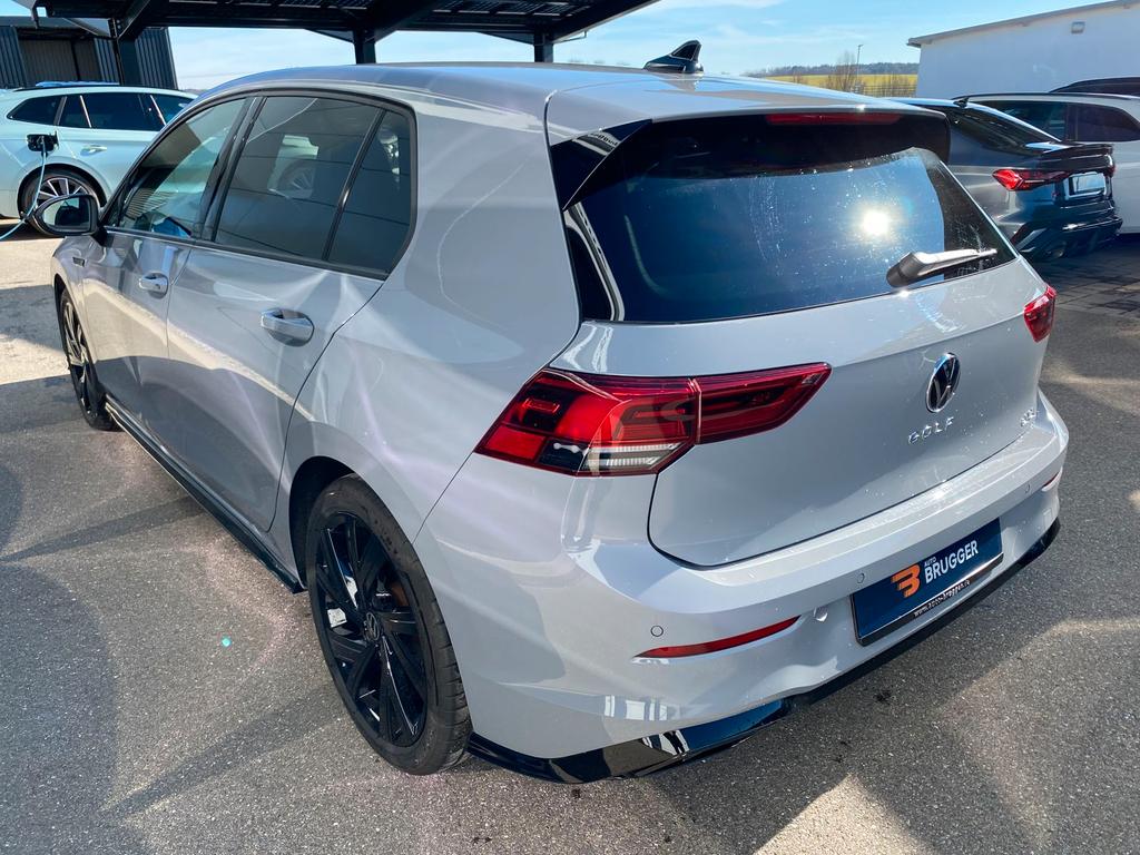 Volkswagen Golf 2023 г. Серый, пробег 29920 км