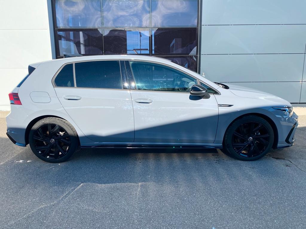 Volkswagen Golf 2023 г. Серый, пробег 29920 км