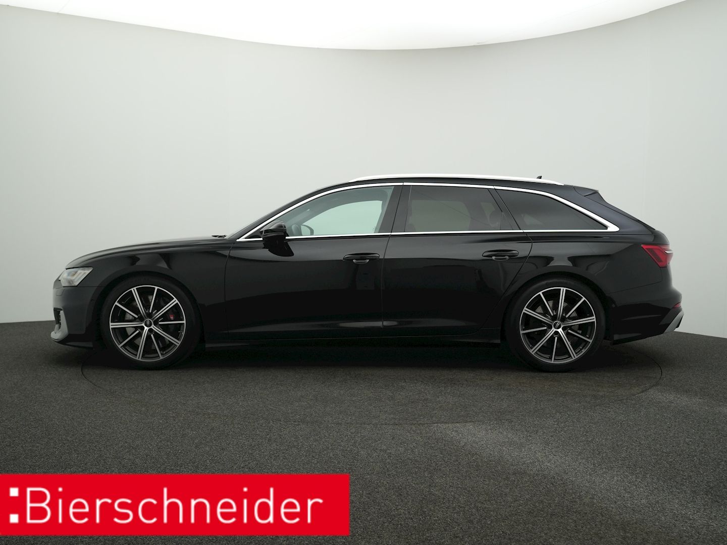 Audi S6 2025 г. Чёрный, пробег 25100 км