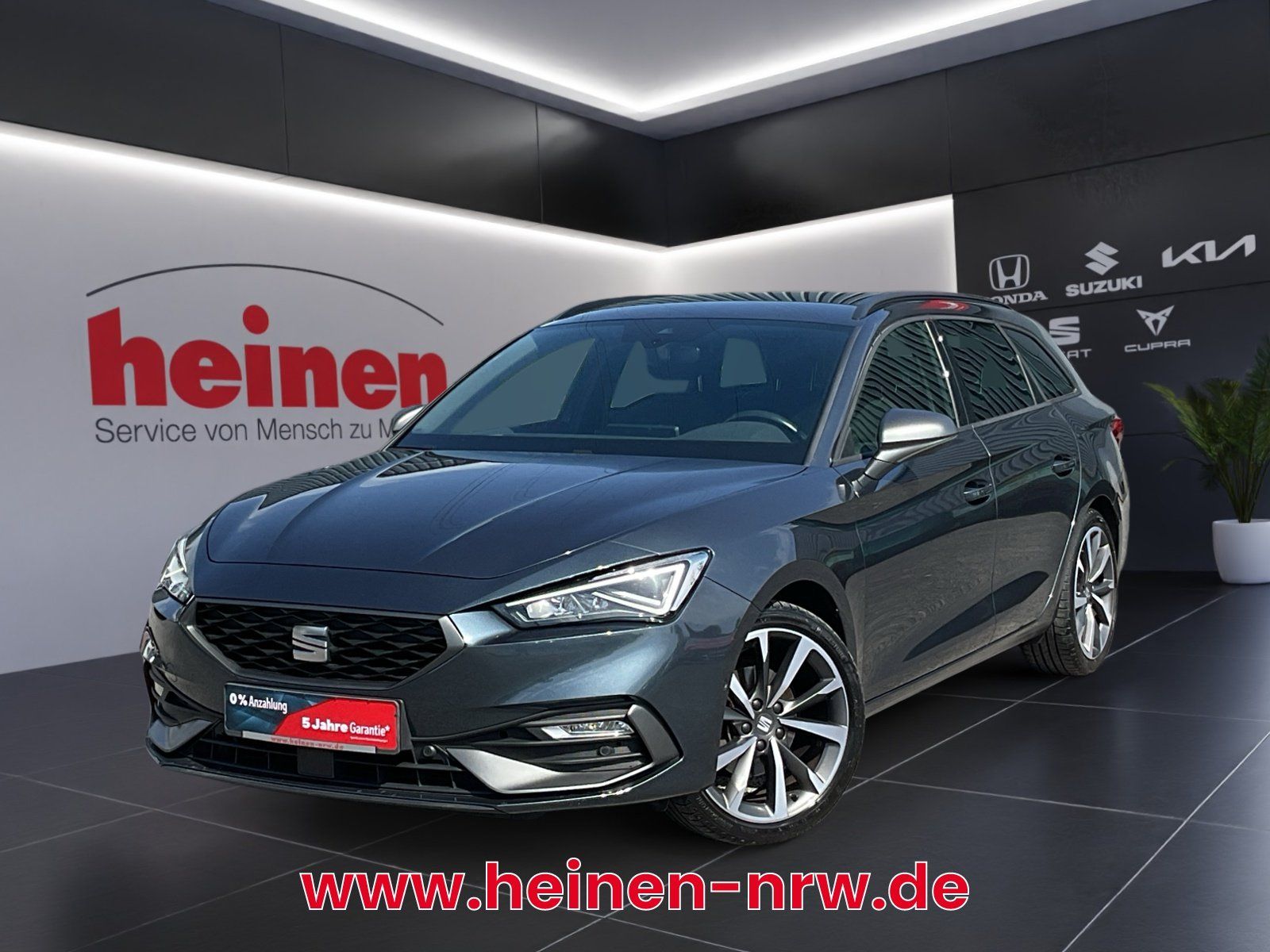 SEAT Leon 2022 г. Серый, пробег 53818 км