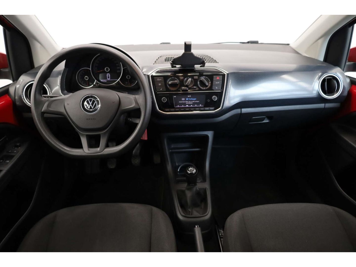 Volkswagen up! 2022 г. Красный, пробег 25662 км