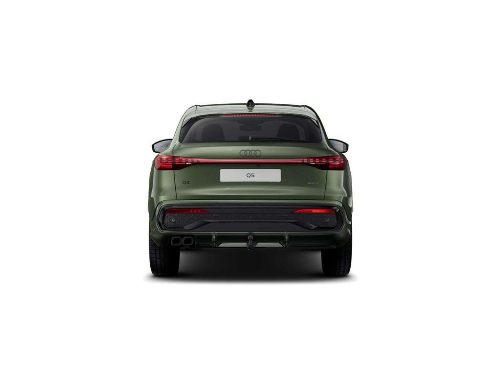 Audi Q5 2026 г. Зелёный, пробег 9237 км