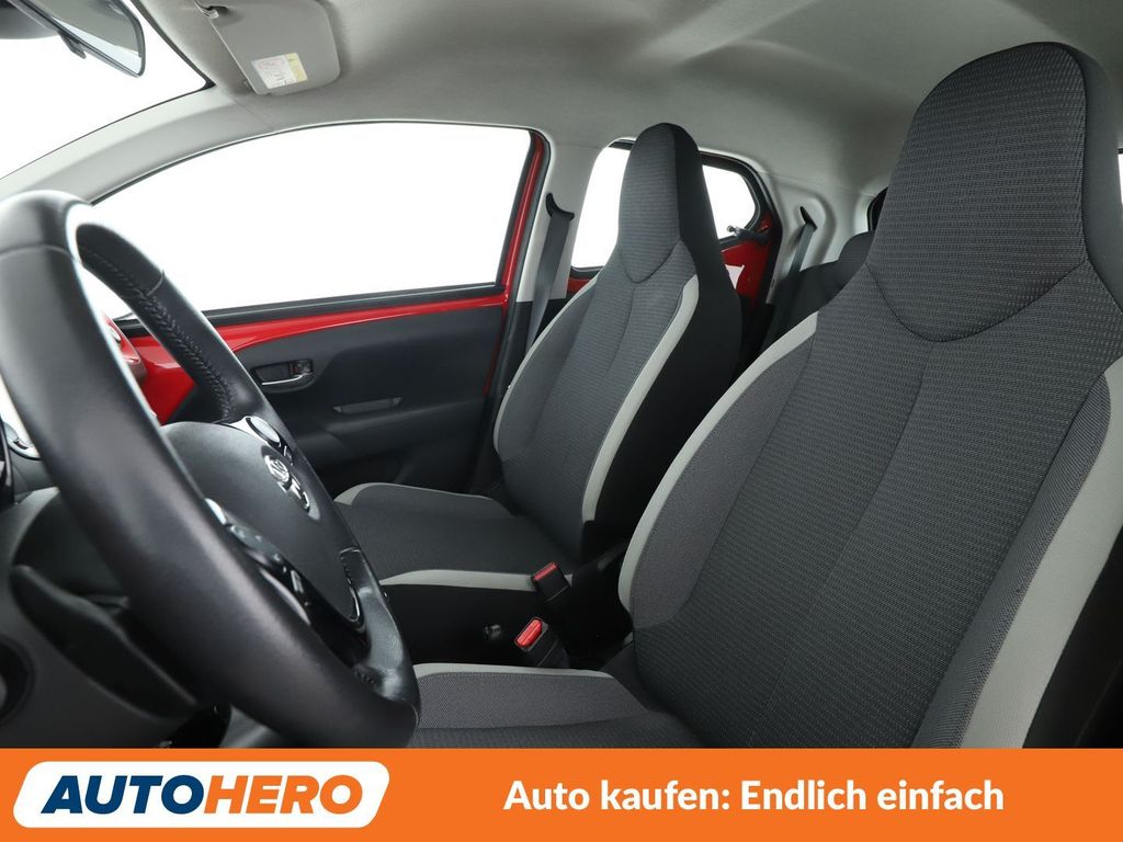 Toyota AYGO (X) 2021 г. Красный, пробег 48830 км