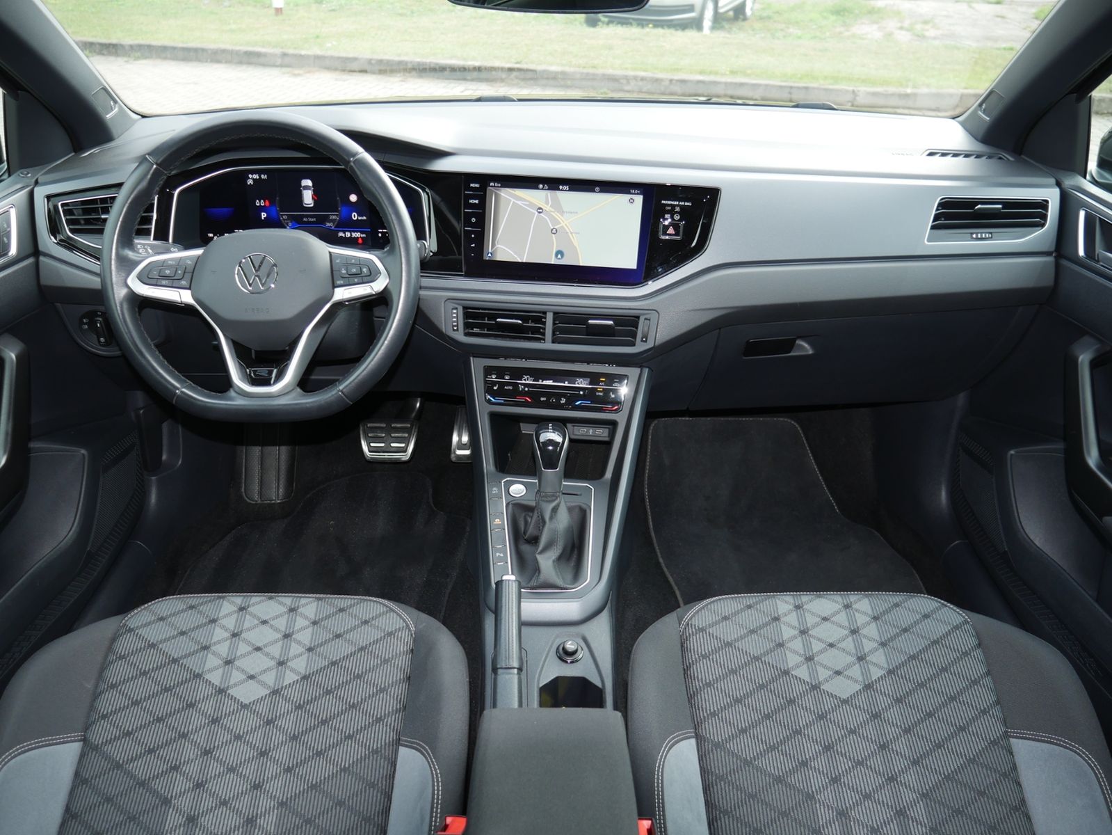 Volkswagen Taigo 2022 г. Чёрный, пробег 41772 км
