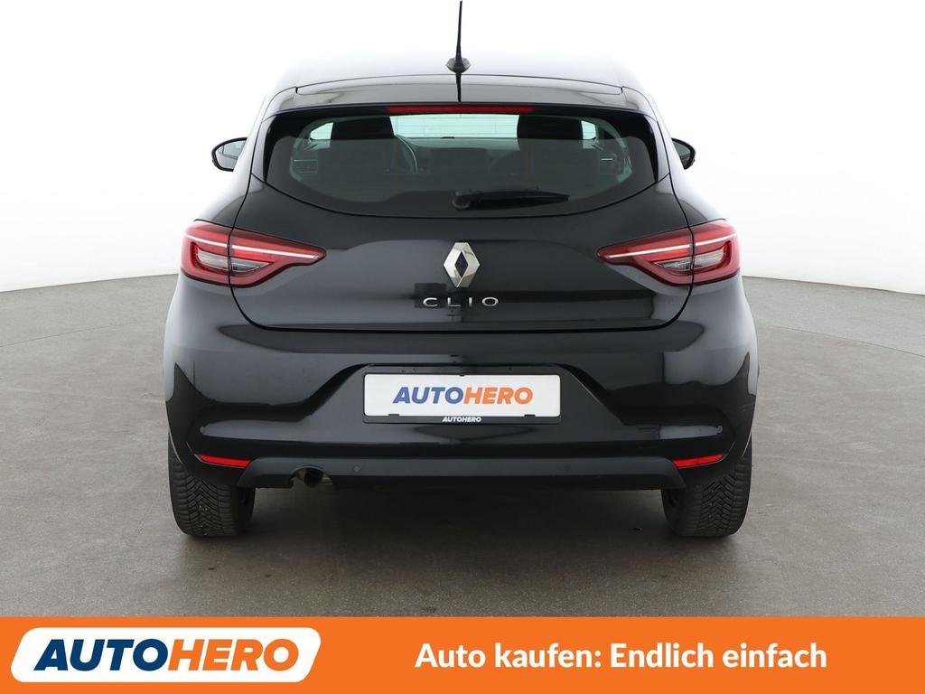 Renault Clio 2022 г. Чёрный, пробег 48878 км