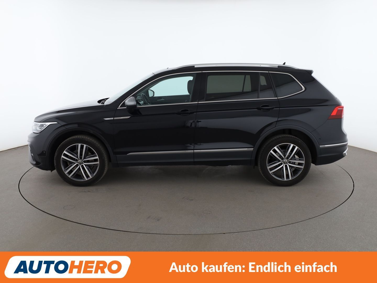 Volkswagen TIGUAN ALLSPACE 2023 г. Чёрный, пробег 48942 км