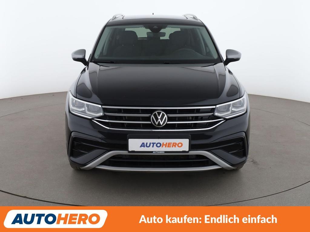 Volkswagen TIGUAN ALLSPACE 2023 г. Чёрный, пробег 48942 км