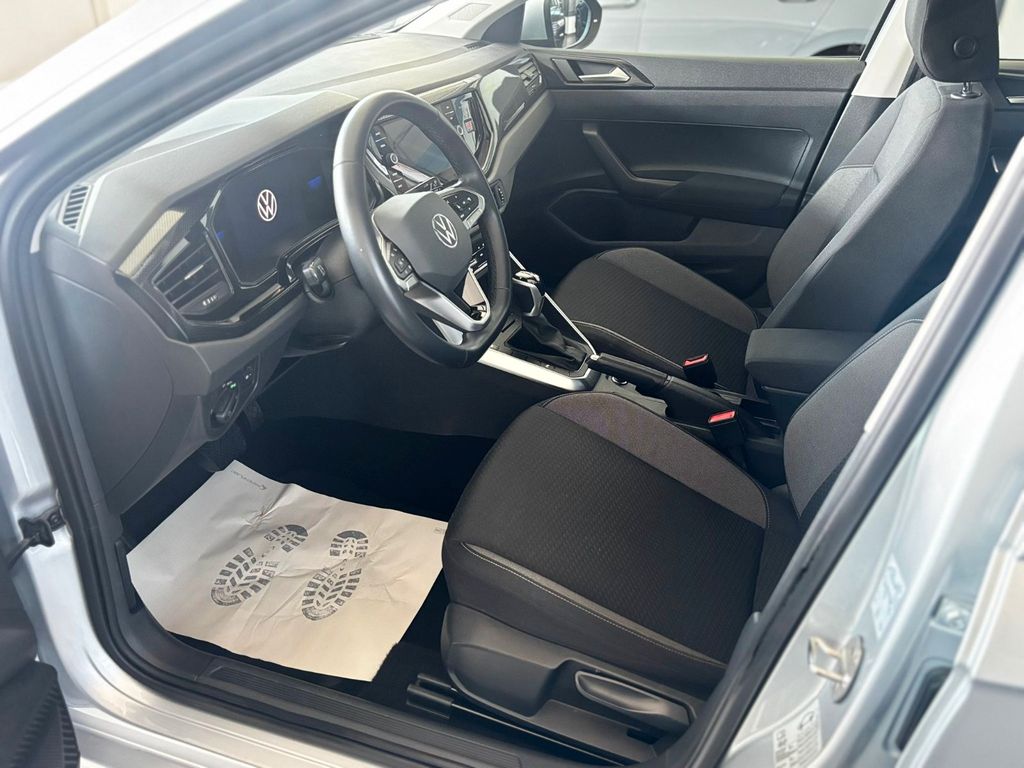 Volkswagen Taigo 2022 г. Серебристый, пробег 48699 км