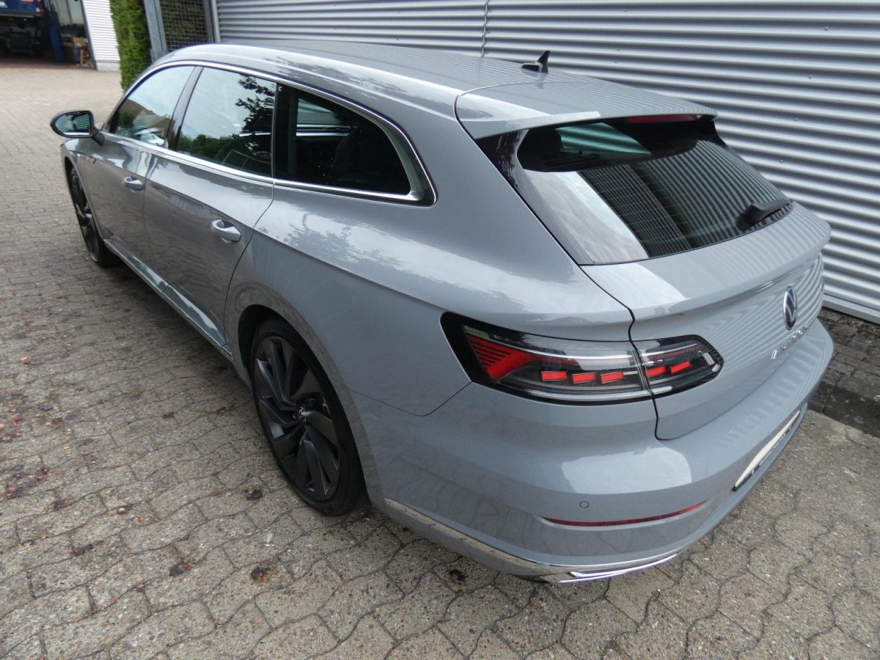 Volkswagen Arteon 2023 г. Серый, пробег 32505 км