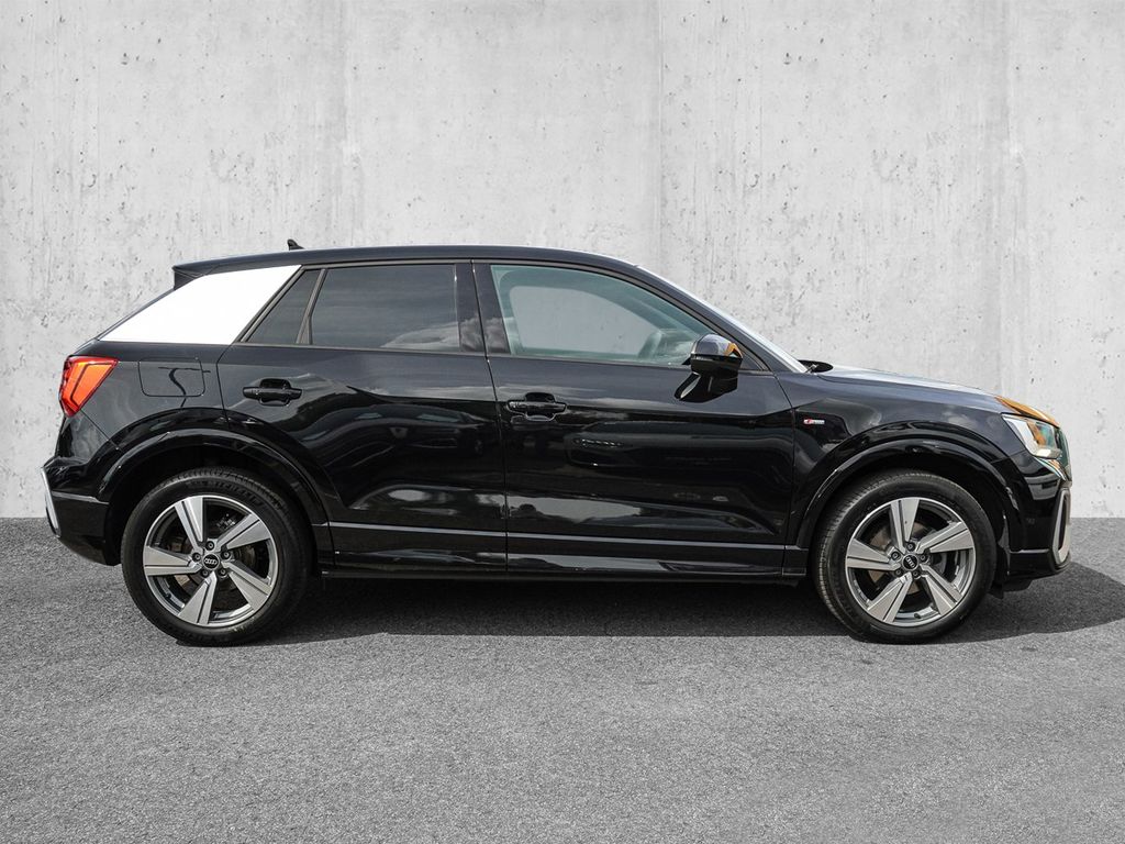 Audi Q2 2023 г. Чёрный, пробег 21897 км
