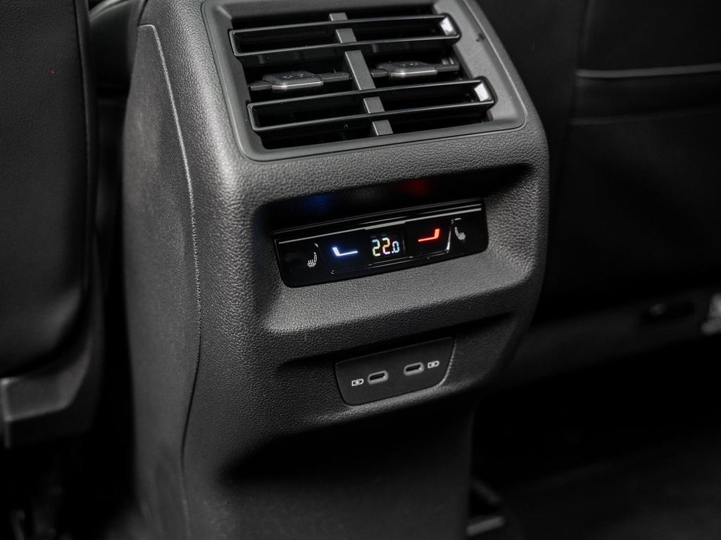 Volkswagen Tayron 2026 г. Чёрный, пробег 15250 км