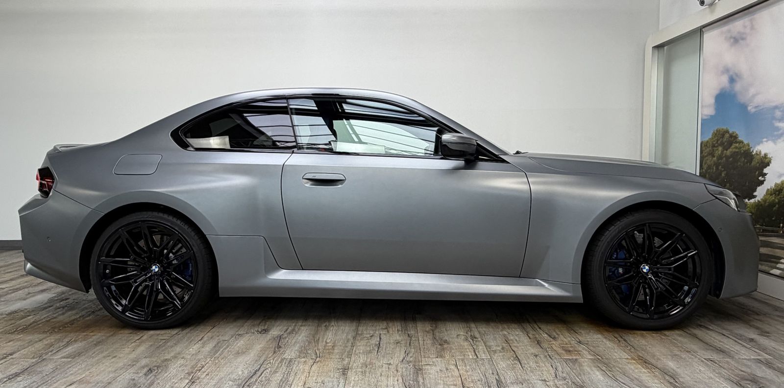 BMW M2 2026 г. Серый, пробег 18900 км
