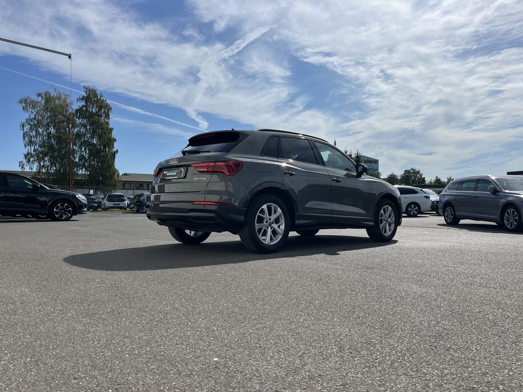 Audi Q3 2021 г. Серый, пробег 47434 км