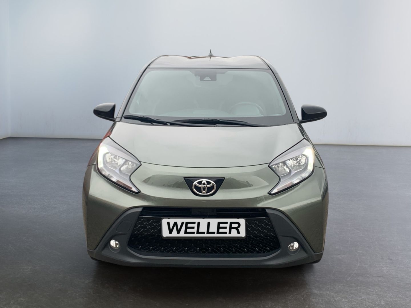 Toyota AYGO (X) 2022 г. Зелёный, пробег 59472 км
