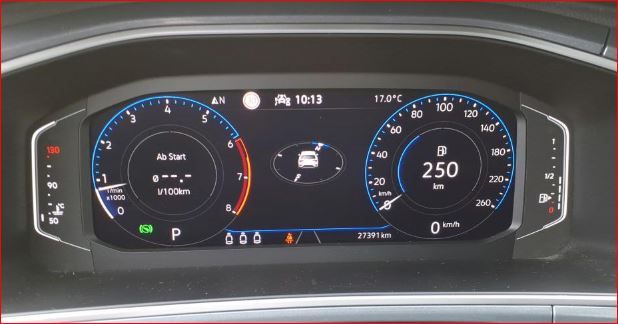 Volkswagen T-Roc 2022 г. Чёрный, пробег 27400 км