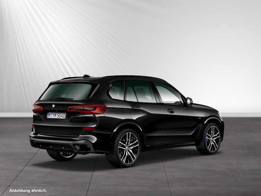 BMW X5 2022 г. Чёрный, пробег 58900 км