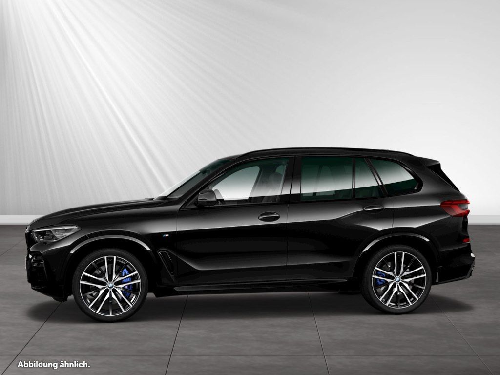 BMW X5 2022 г. Чёрный, пробег 58900 км