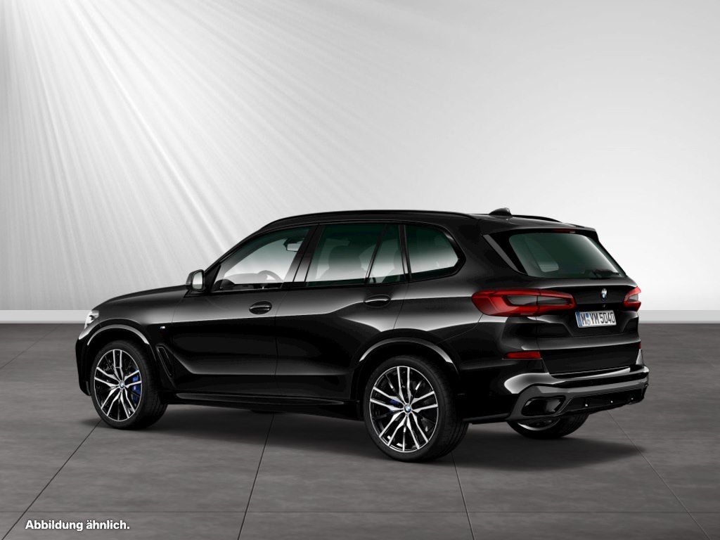 BMW X5 2022 г. Чёрный, пробег 58900 км