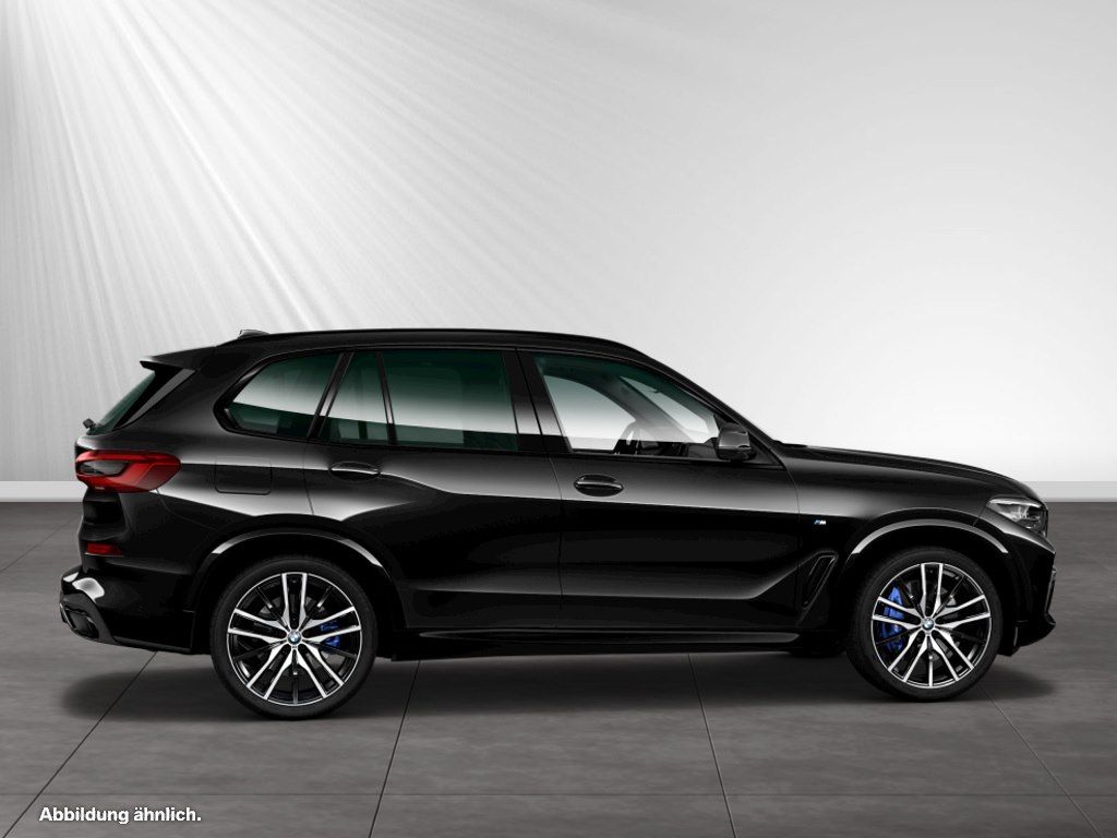 BMW X5 2022 г. Чёрный, пробег 58900 км