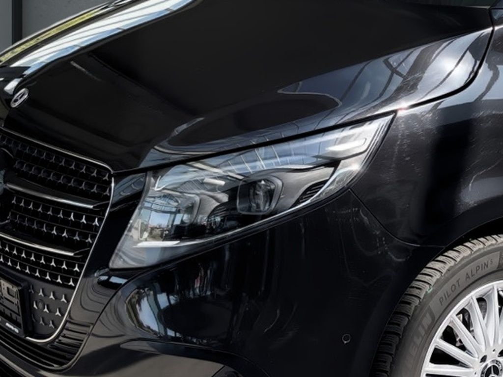 Mercedes-Benz V 300 2025 г. Чёрный, пробег 49018 км