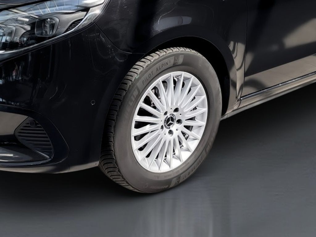 Mercedes-Benz V 300 2025 г. Чёрный, пробег 49018 км