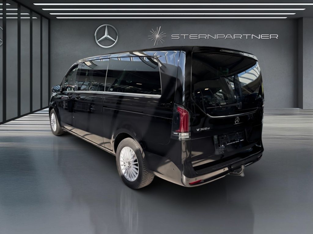 Mercedes-Benz V 300 2025 г. Чёрный, пробег 49018 км