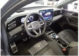 Volkswagen Tiguan 2024 г. Серый, пробег 10000 км