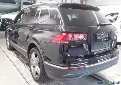 Volkswagen Tiguan 2023 г. Чёрный, пробег 47719 км