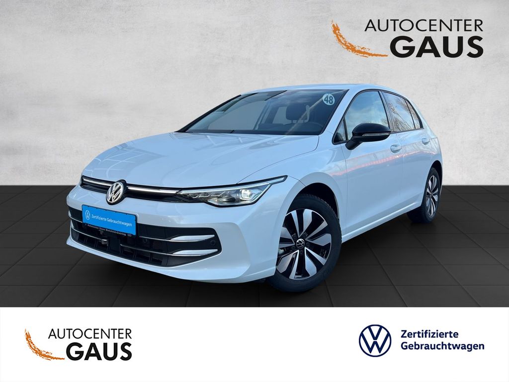 Volkswagen Golf 2025 г. Белый, пробег 9762 км