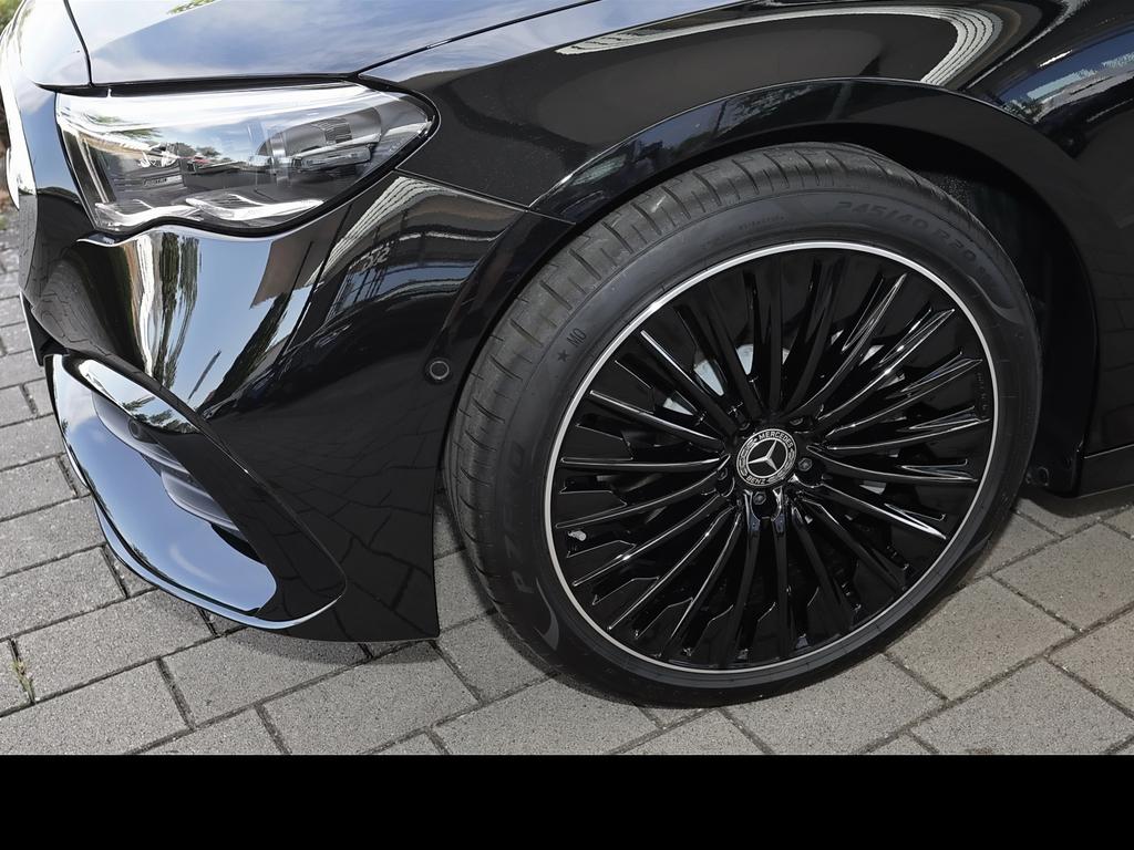 Mercedes-Benz E 220 2026 г. Чёрный, пробег 10000 км