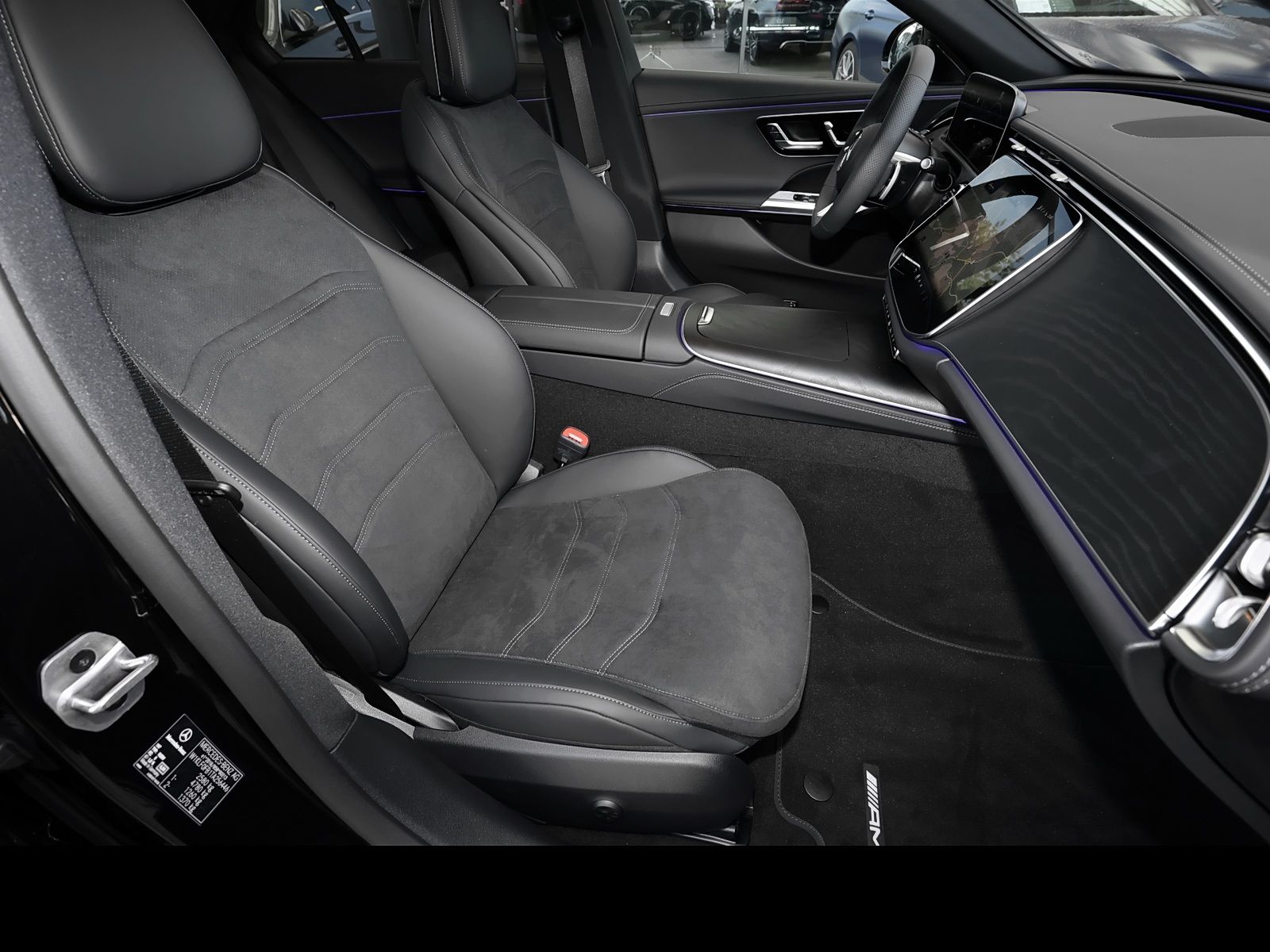 Mercedes-Benz E 220 2026 г. Чёрный, пробег 10000 км