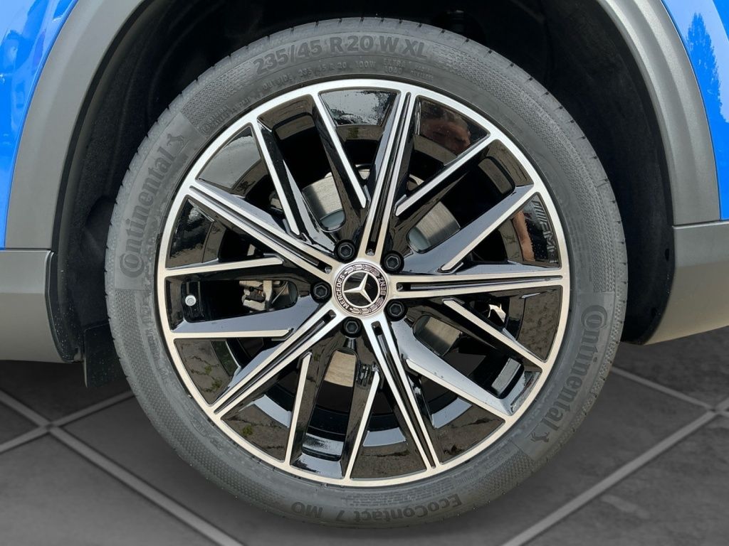 Mercedes-Benz GLB 200 2026 г. Синий, пробег 8000 км