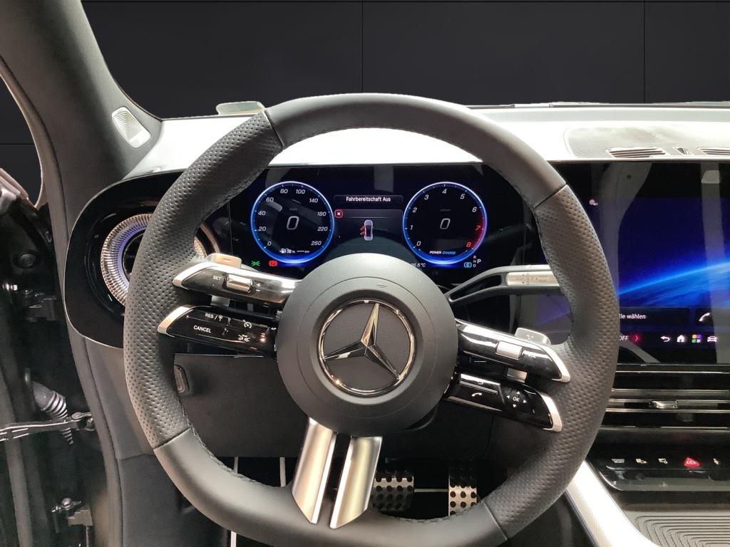 Mercedes-Benz GLB 220 2026 г. Чёрный, пробег 8000 км