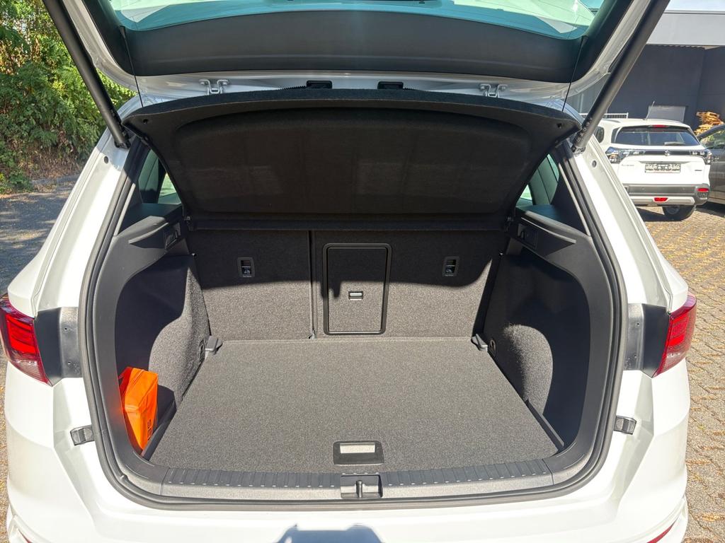 SEAT Ateca 2022 г. Белый, пробег 49234 км
