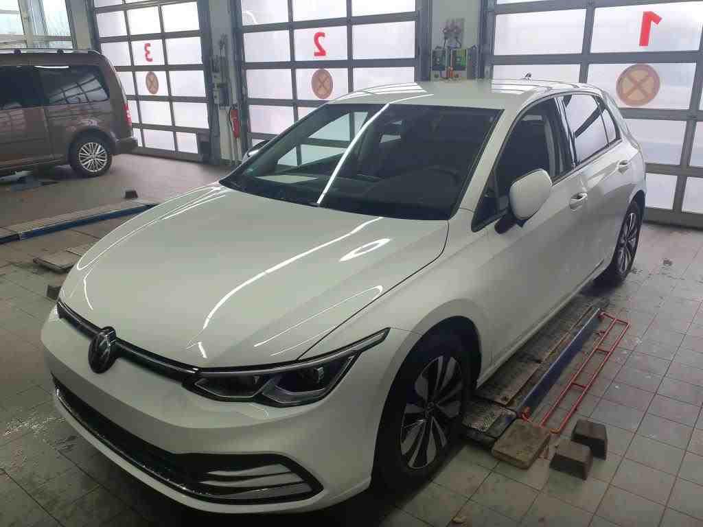 Volkswagen Golf 2024 г. Белый, пробег 22290 км