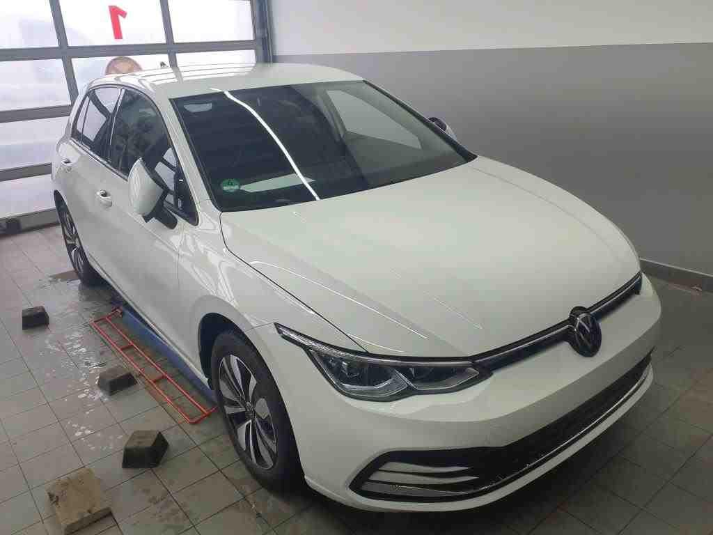 Volkswagen Golf 2024 г. Белый, пробег 22290 км