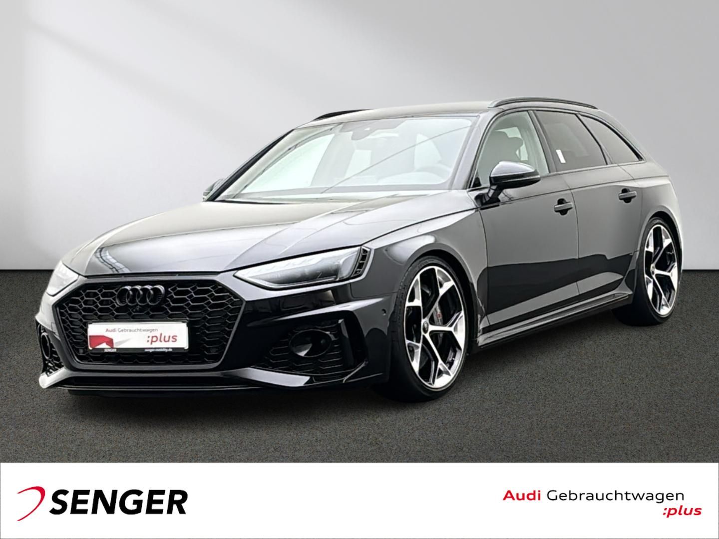 Audi RS4 2023 г. Чёрный, пробег 19576 км