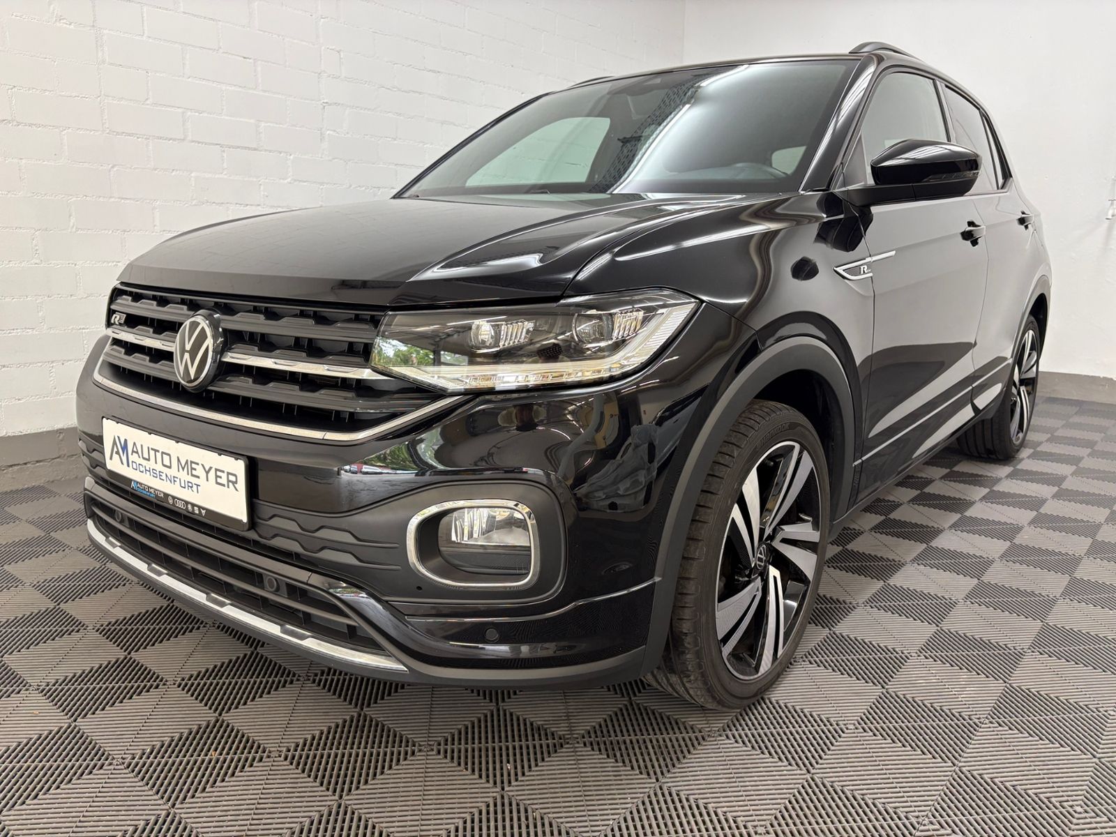 Volkswagen T-Cross 2023 г. Чёрный, пробег 46628 км