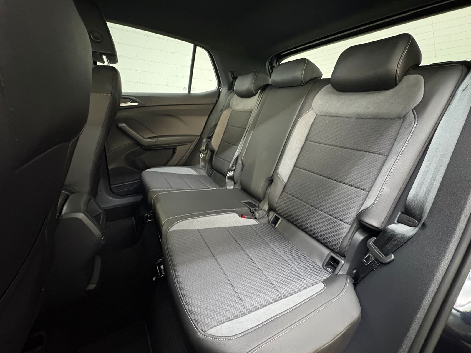 Volkswagen T-Cross 2023 г. Чёрный, пробег 46628 км