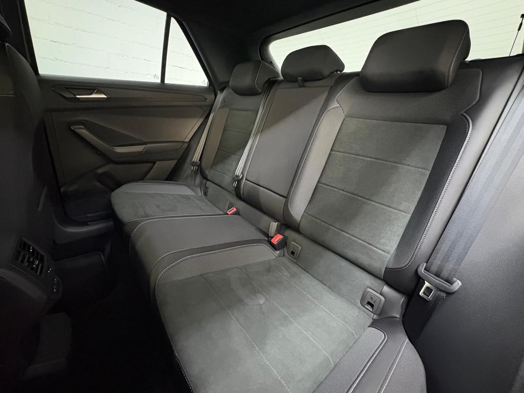 Volkswagen T-Roc 2024 г. Чёрный, пробег 55412 км