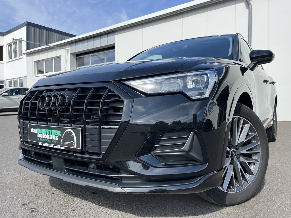 Audi Q3 2022 г. Чёрный, пробег 42575 км